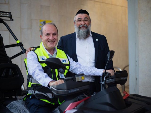 לסרי ודרעי. צילום: שניאור שיף