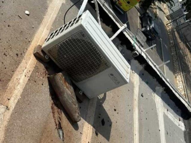 המיירט על גג איחוד הצלה. א' מיכאלי