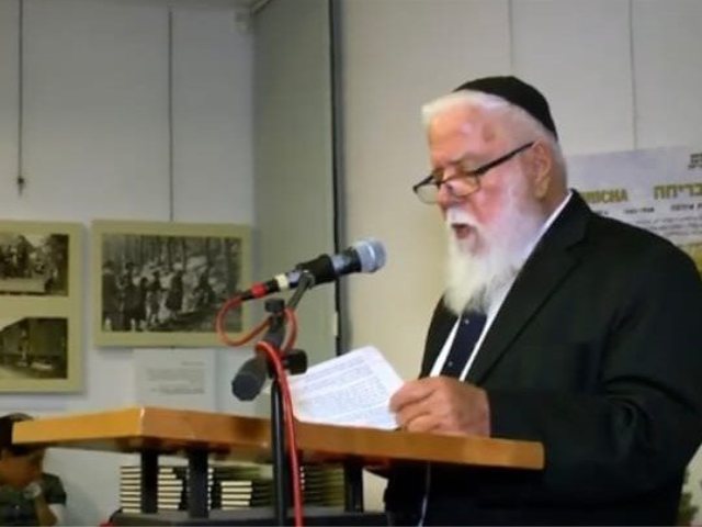 צילום מתוך סרטון השקת ספרו לפני כעשור