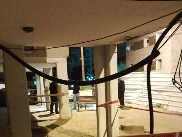 באדבות המצלם