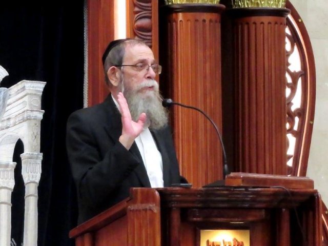 הגריב שרייבר בשיחתו. א. מיכאלי
