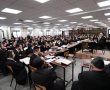 חרף מצבו: הגרי"ב שרייבר שליט"א מסר שיעור בישיבת 'פני מנחם' (וידאו)