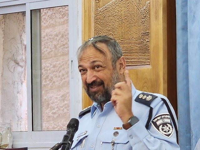 חושש מהשפעות היין. רב המשטרה רמי ברכיהו. משטרת ישראל