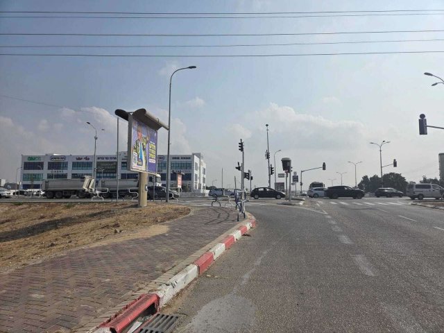 צומת בני ברית משה סנה. הבשורה: נתיב נוסף שמאלה