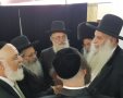 הרבנים הרב אבוחצירא והרב דהן בברית. צילום: שוקי לרר