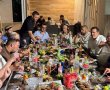 קומזיץ ליל שישי וכדורגל: השר בן גביר בבית יועצו הבכיר באשדוד (וידאו)  