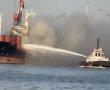 גרוטאות מתכת הוצתו באוניה (וידאו)