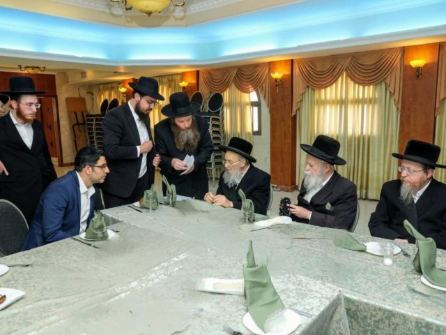 רווחה ושפע לצרכנים. ראשי 'שפע ברכת ה' אצל רבני הקריות. א' מיכאלי
