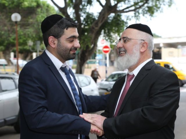 השר עם היור . א מיכאלי
