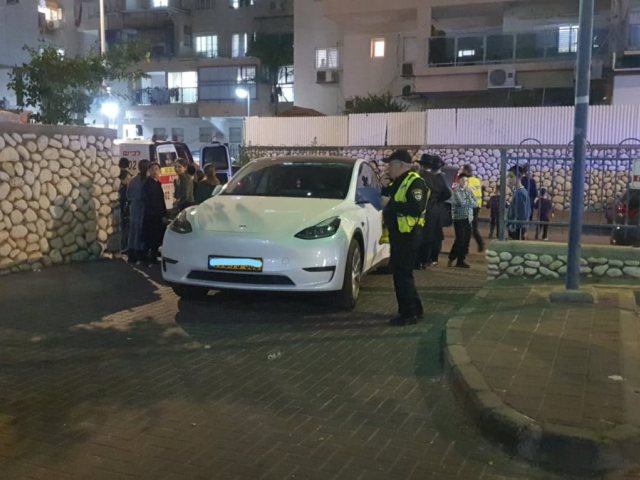 באדיבות המצלם