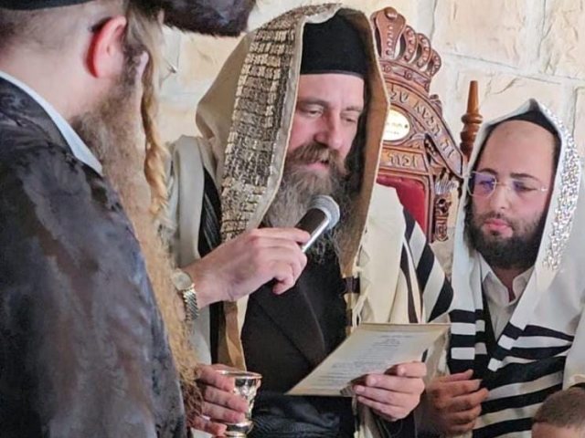 מעמד הברית. צילום: דף הטוויטר של משה וויסברג