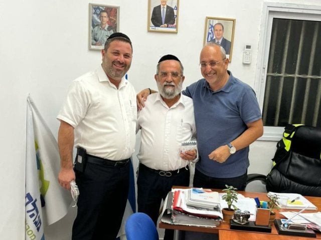 הוקרה לפעילים. מינהלת רובע ג'