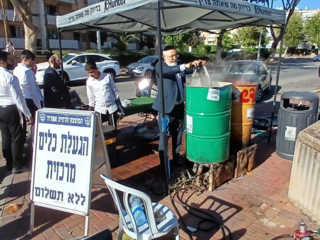 הגעלת כלים המועהד. א.  יכאלי