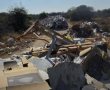 תיעוד מטריד: כמויות אדירות של פסולת בניה מושלכת בטבע באשדוד (וידאו)