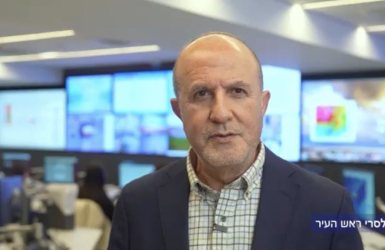 ראש העיר ד״ר יחיאל לסרי