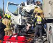 תאונה קשה בין שתי משאיות באשדוד; אחד המעורבים נפצע קשה (וידאו)