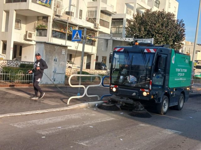 הרכבים בפעולה. א' מיכאלי
