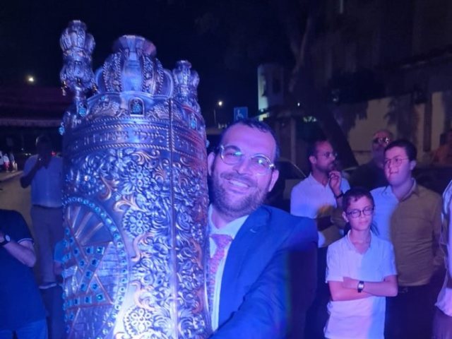 הכנסת סת הרב אמסילי. א. מיכאלי