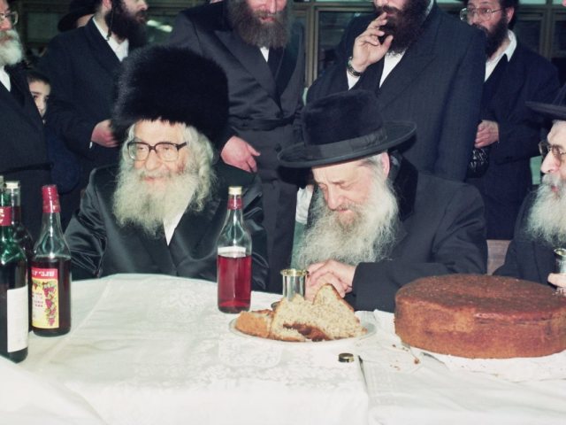 רבינו עם בעל ה'שבט הלוי' זי"ע. יעקב אלברשטיין