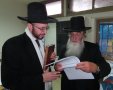 הרב פרץ עם הרב קלמנוביץ. מ מיכאלי