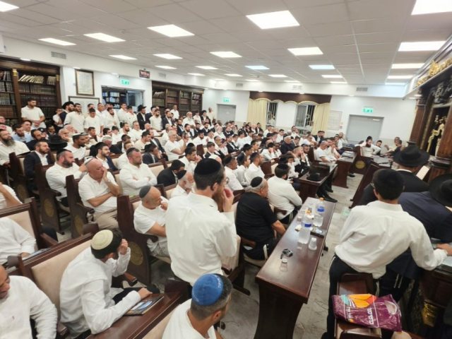 סליחות עם רב מיילך. א' מיכאלי
