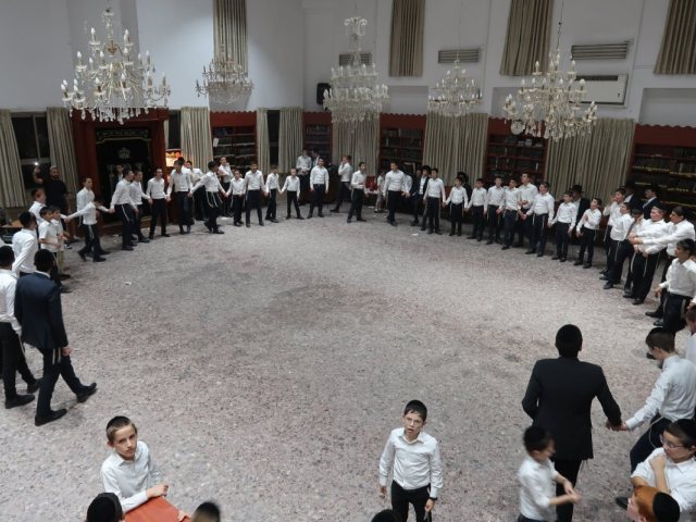 שמחת בית השואבה מעגלים