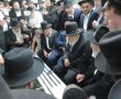 מנהיג הדור הגרמ"ה הירש שליט"א ניחם את משפחת וייספיש
