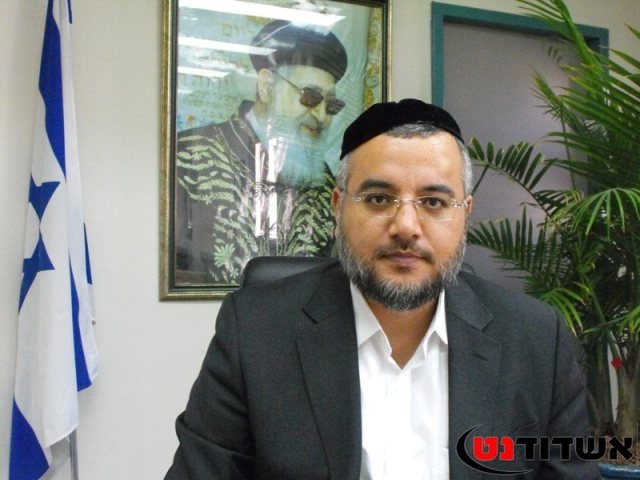 עמרם כנפו בעת ששימש סגן ראש העיר
