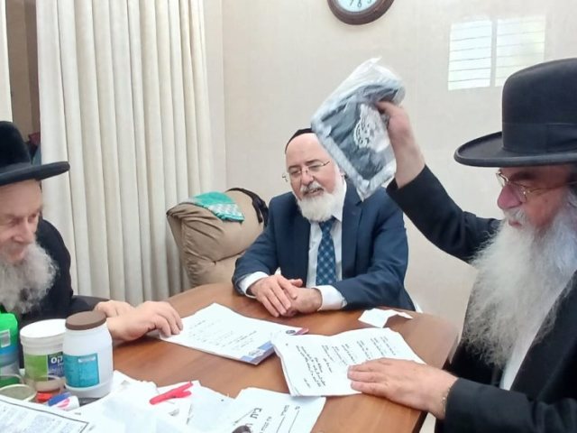 קניין מכירת חמץ אצל הגרחפ הורביץ. א. מיכאלי