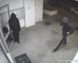 צפו: רעולי פנים פורצים לבתים באשדוד וגונבים (וידאו)