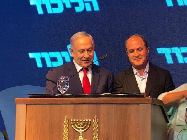 ד״ר לסרי ביחד עם ראש הממשלה ביבי נתניהו