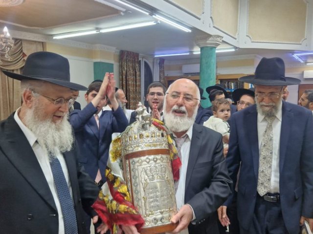 הקפות זלכרם של הערירים. א' מיכאלי