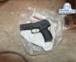 הבעל החביא אקדח בתנור – והאשה הדליקה פיצה בלי לדעת: זה מה שקרה