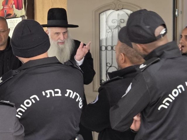 רבי מאיר אבוחצירא בכלא מעשיהו. מ' מיכאלי