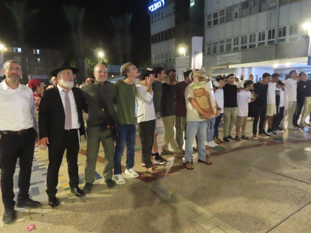 הקפות שניות המועצה הדתית. א' מיכאלי