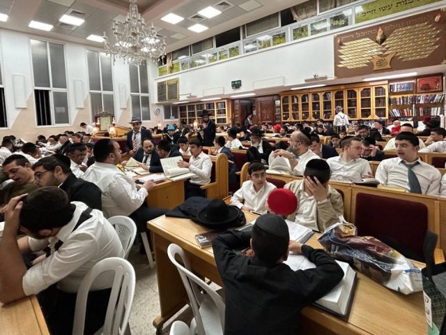 ישיבת מרדכי ואסתר. א מיכאלי