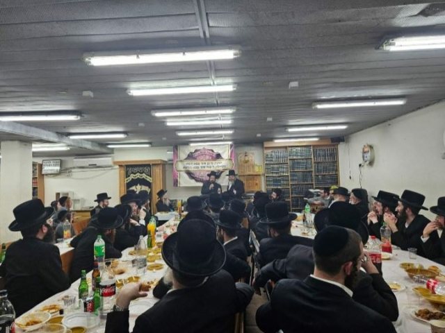 סיום מסכת בבא קמא בערלוי. המצלם