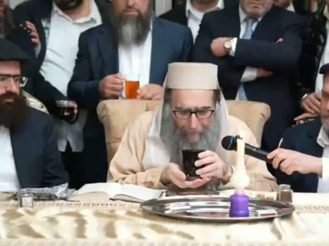 הרב יאשיהו פינטו באשדוד. א' מיכאלי