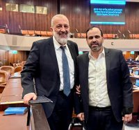ינון אזולאי ואריה דרעי. באדיבות המצלם