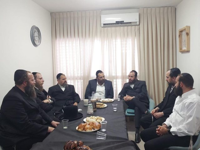 הרב שוק עם הרב ברייער