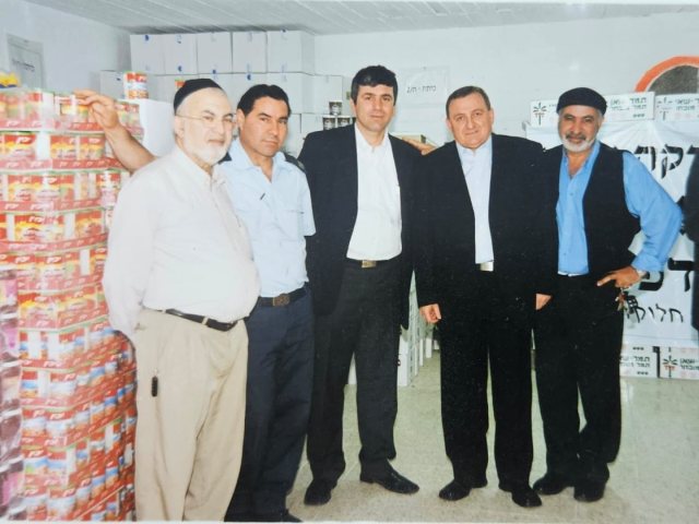 אבי אמסלם יחד עם ר' אלי בן חנמו זל. המצלם