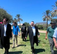 בכירי עיריית ביתר בגני אשדוד