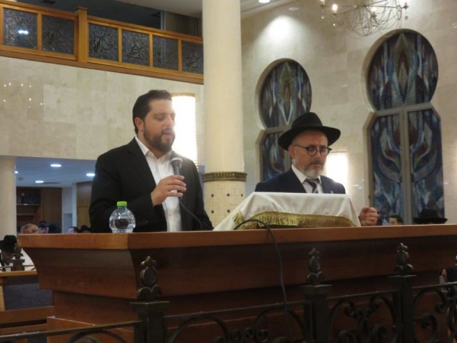 אמירת סליחות במוסדות אורות חיים ומשה. א' מיכאלי