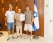 גאווה אשקלונית: תעודת הוקרה הוענקה לטניסאי עמית קינן על הישגיו המרשימים וזימונו לנבחרת ישראל