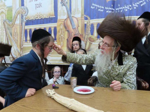 שבע ברכות מעליץ. א' מיכאלי