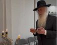 רבי דוד פינטו בהדלקת נרות. מ' מיכאלי