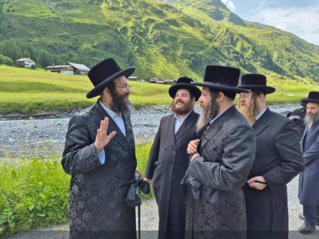 האדמור מפיטסבורג בשוויץ. מ. מיכאלי