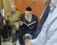 הרב שיינין ממשיך בלימודו במקלט. 27 א' לחז"י