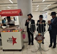 באדיבות המצלם