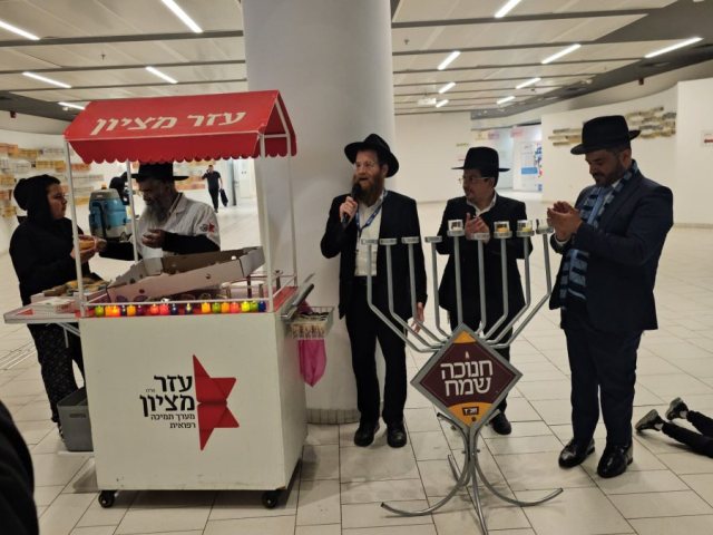 באדיבות המצלם